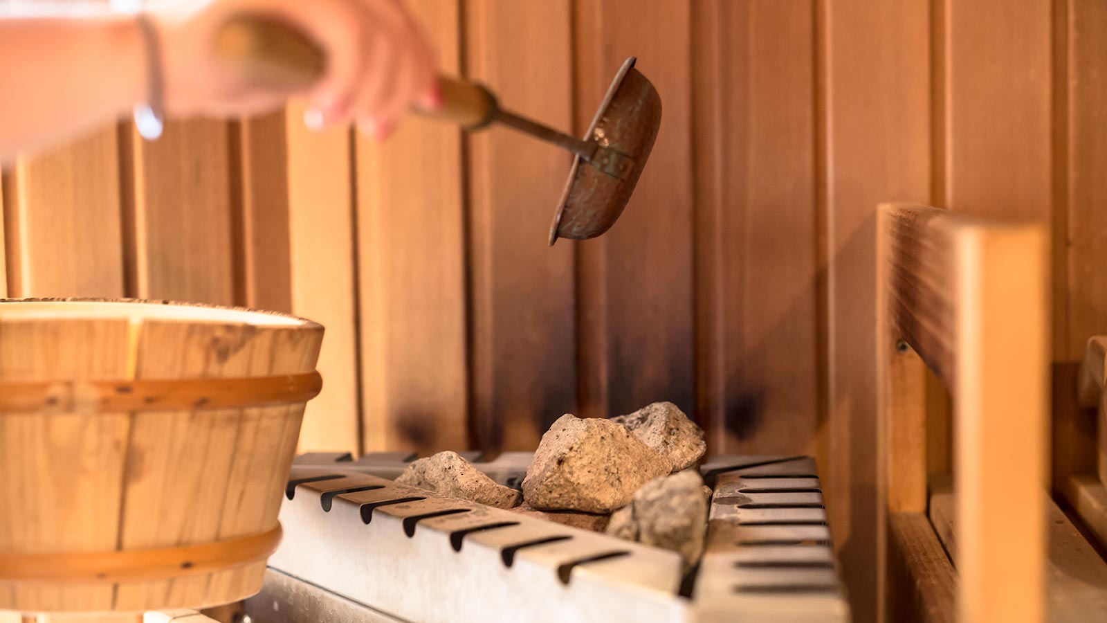 Dettaglio del braciere di una sauna presso l'Hotel  a Vipiteno